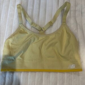 New Balance Light Yellow Seamless Sport Bra with Contrast Band